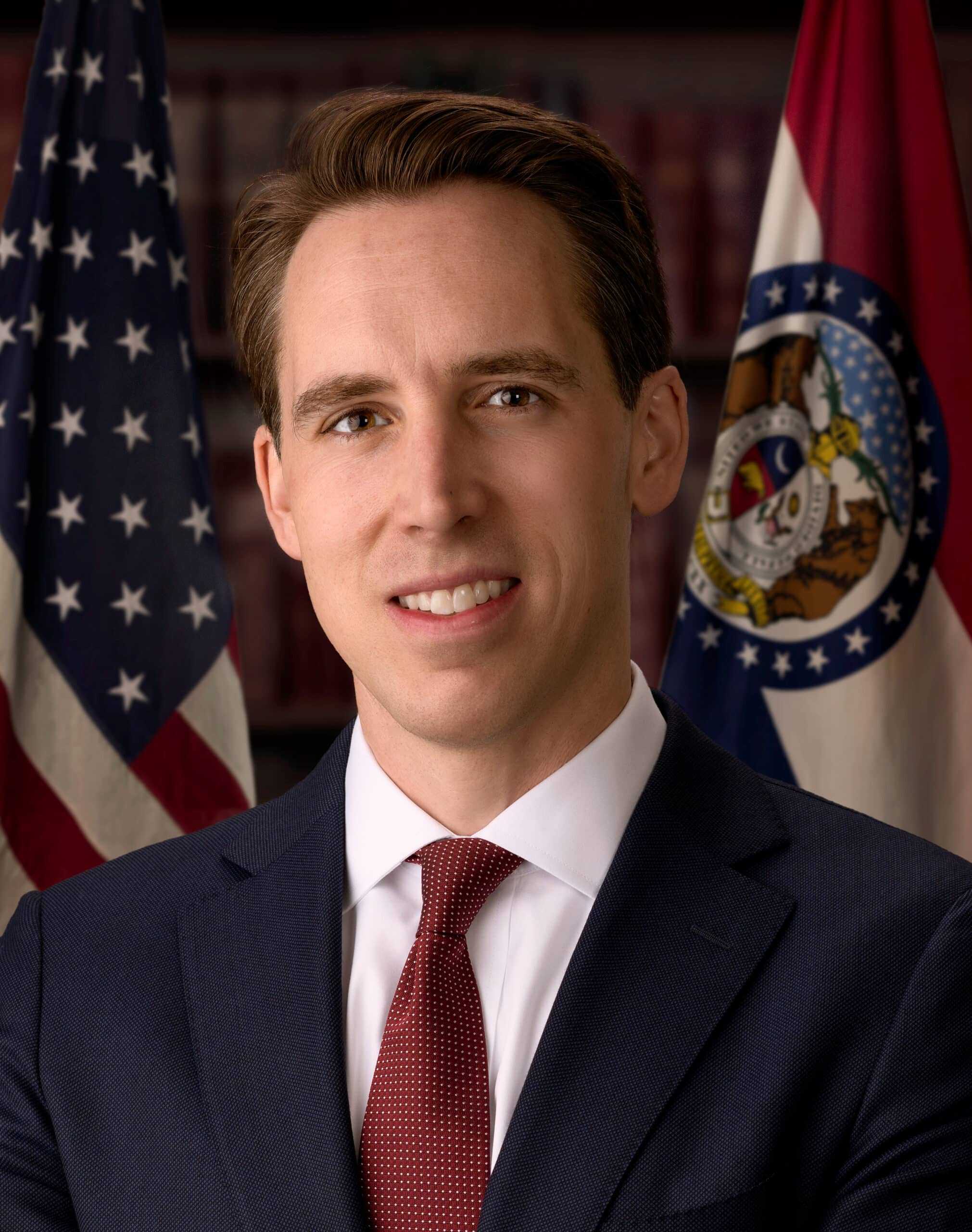 Josh_Hawley,_official_portrait,_116th_congress